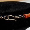 Collana di corallo vecchio e aranciato chiusura e argenti indiani antichi. 